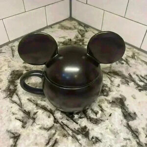 Pottery Barn Disney Mickey Mouse Stoneware Mug with Lid 20 OZ